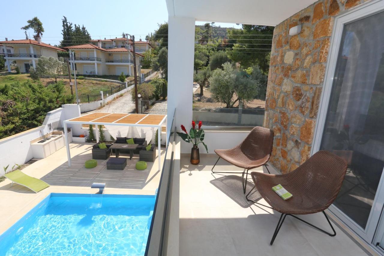 Villa Douglas - Private Pool, Bbq, 4Bdrms, View Пефкохори Екстериор снимка